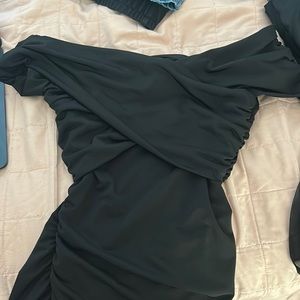 2 Windsor body con dresses M-L